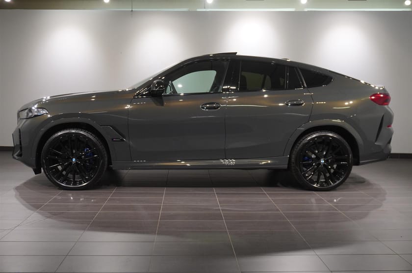 Bild 3 av BMW X6 M60i xDrive Innovation Comfort Bw Drag