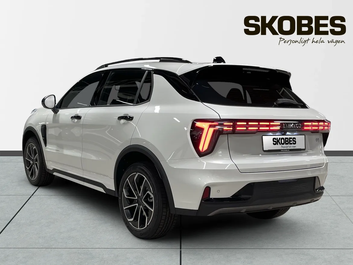 Lynk & Co 01 PHEV