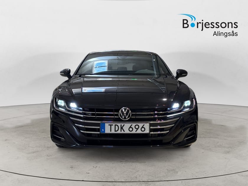 Bild 4 av Volkswagen Arteon eHybrid Shooting Brake SB R-Line 218hk Värmare/Drag/Matrix