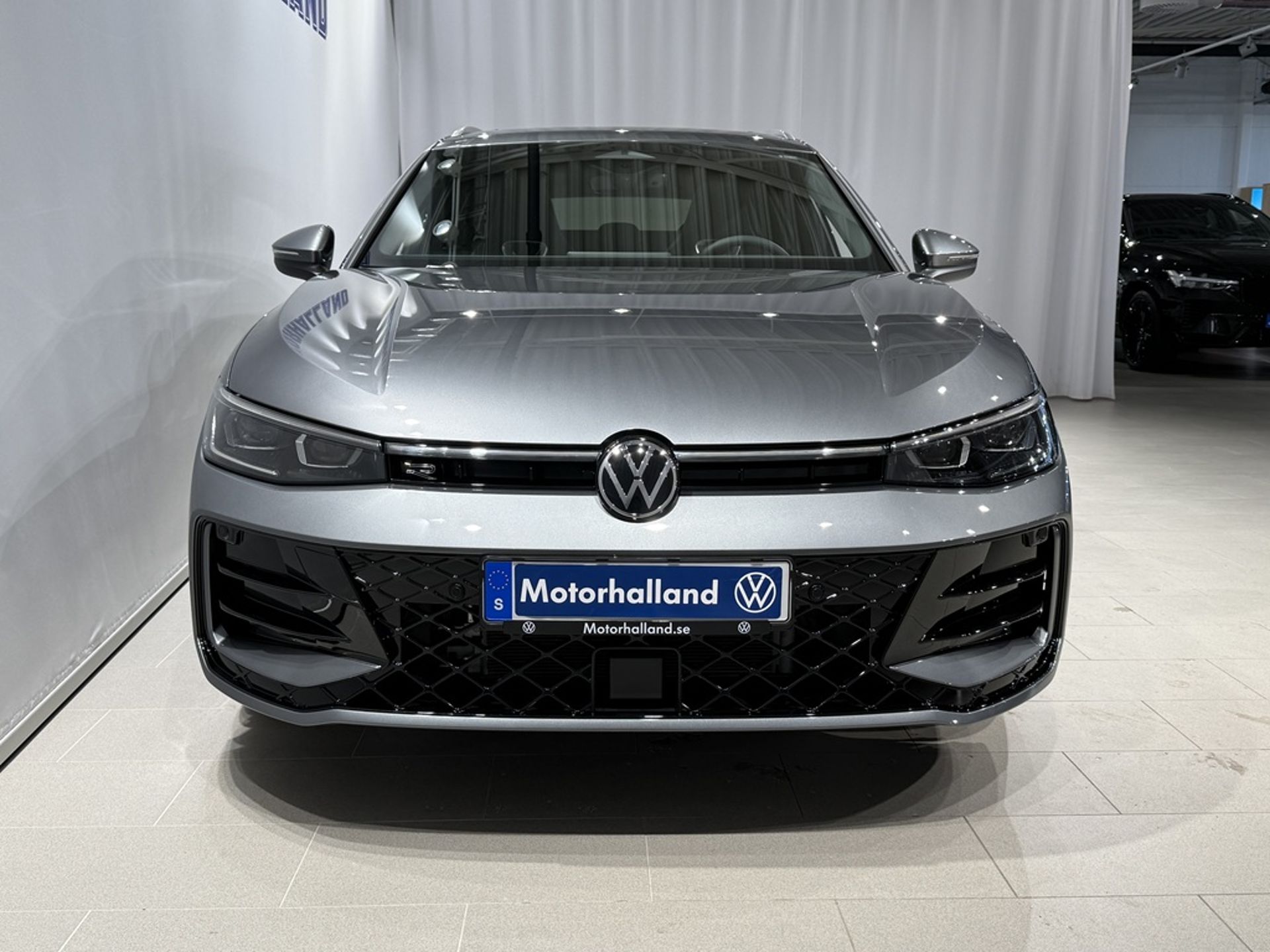 Volkswagen Passat Variant eHybrid 2027, photo 4/10