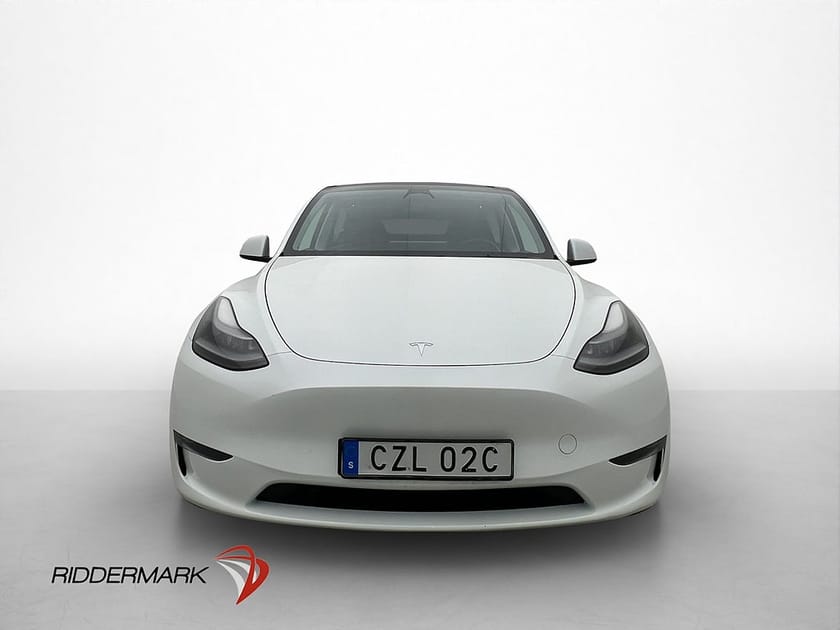 Bild 3 av Tesla Model Y Long Range AWD Dragkrok Värmepump Svensksåld