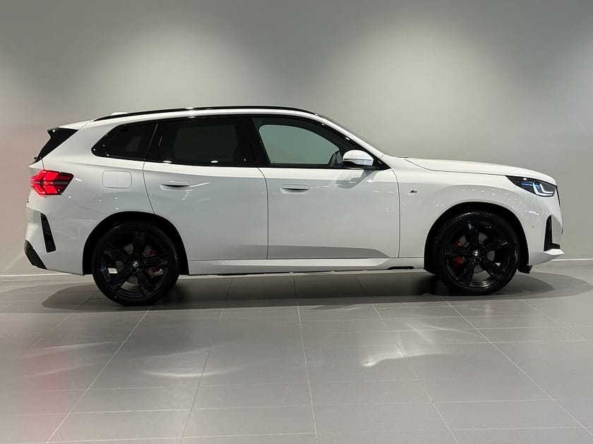 Bild 3 av BMW X3 30e xDrive M Sport pro Drag AdptFarth HuD H/K 21"