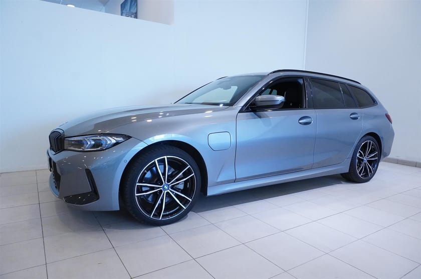 Bild 3 av BMW 330e xDrive Touring
