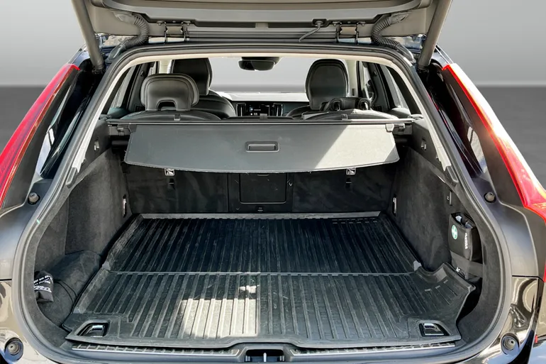 Volvo V90 Cross Country