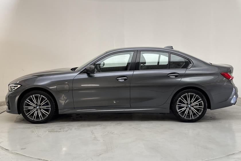 Bild 2 av BMW 330e Sedan 330 Sedan, G20 (292hk) M Sport GPS