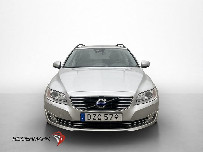 Bild 2 av Volvo V70 D4 181hk Momentum Värmare VOC Drag Halvskinn