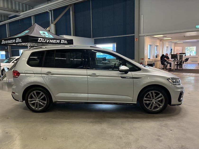 Bild 3 av Volkswagen Touran 7-seater R-Line Plus 7-sits 1.4 150Hk Aut | Dragkrok | V-hjul