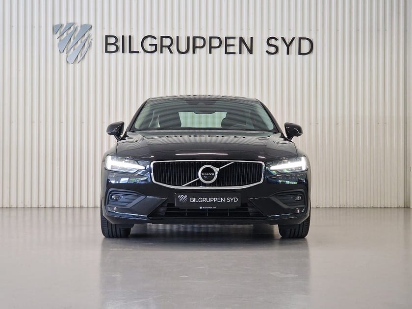 Bild 2 av Volvo S60 T4 Geartronic Momentum|HUD|360°|Keyless|Värmare|BLIS|