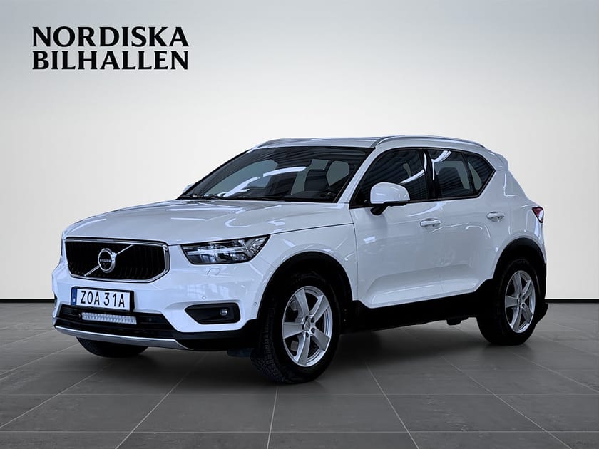 Bild 3 av Volvo XC40 D4 AWD Geartronic Momentum Advanced 360-kamera Dragkrok
