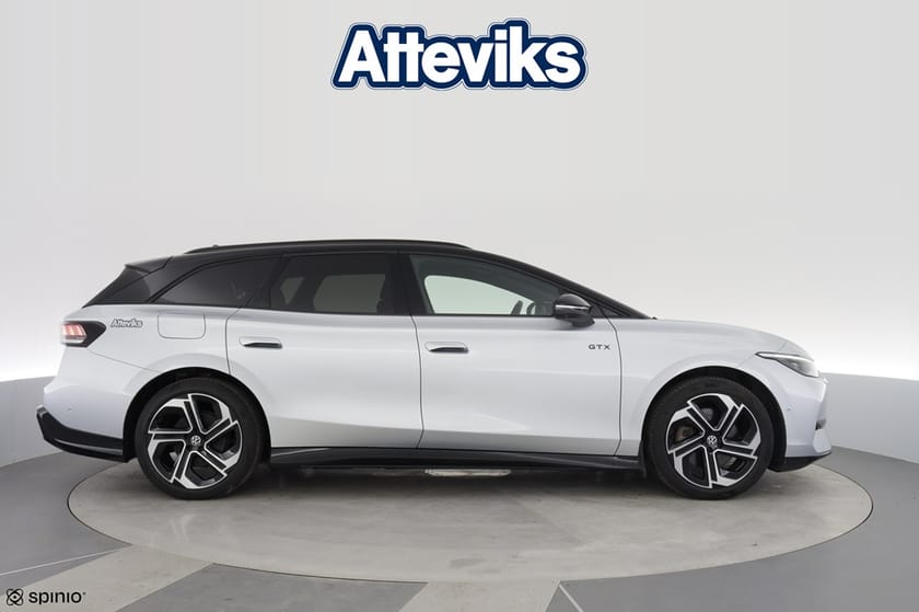 Bild 2 av Volkswagen ID.7 GTX Tourer 4-M 340hk *Drag/H&K/HeadUp/DCC/Massages