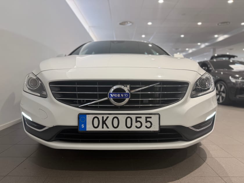 Bild 2 av Volvo V60 D3 Business Advanced / Farthållare / Parkeringsensor bak /
