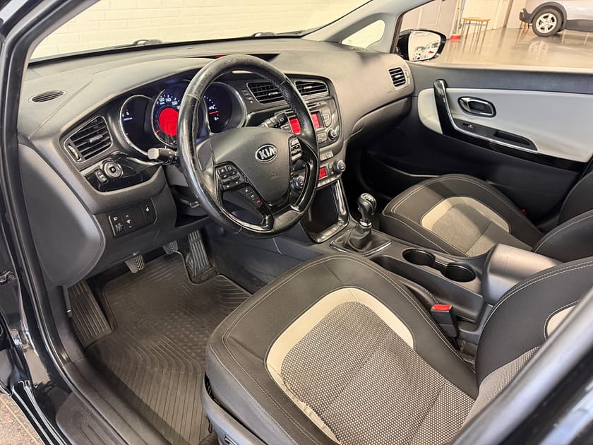 Bild 5 av Kia cee'd_sw 1.6 CRDi EX Comfort Euro 5 | 2 ägare |Dragkrok