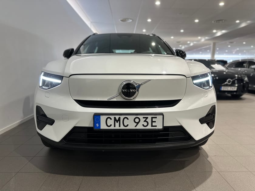 Bild 2 av Volvo XC40 Recharge Single Motor Core Edition /  Backkamera / Navigation /