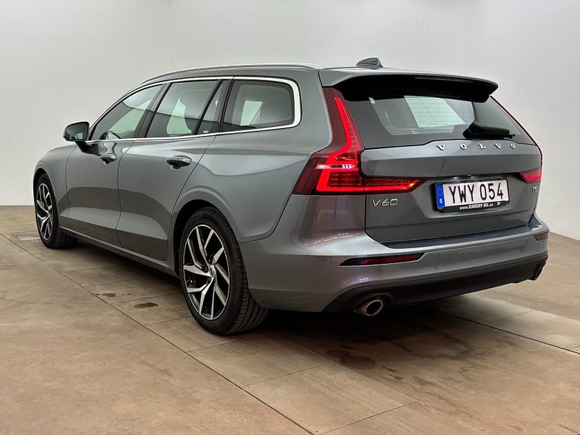 Bild 4 av Volvo V60 T5 250hk Momentum Backkamera Harman/Kardon