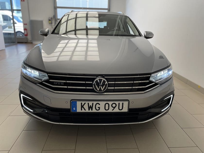 Bild 2 av Volkswagen Passat Sportscombi GTE 1.4 TSI DSG 218HK|B-kamera|Drag|Navi|Car-play