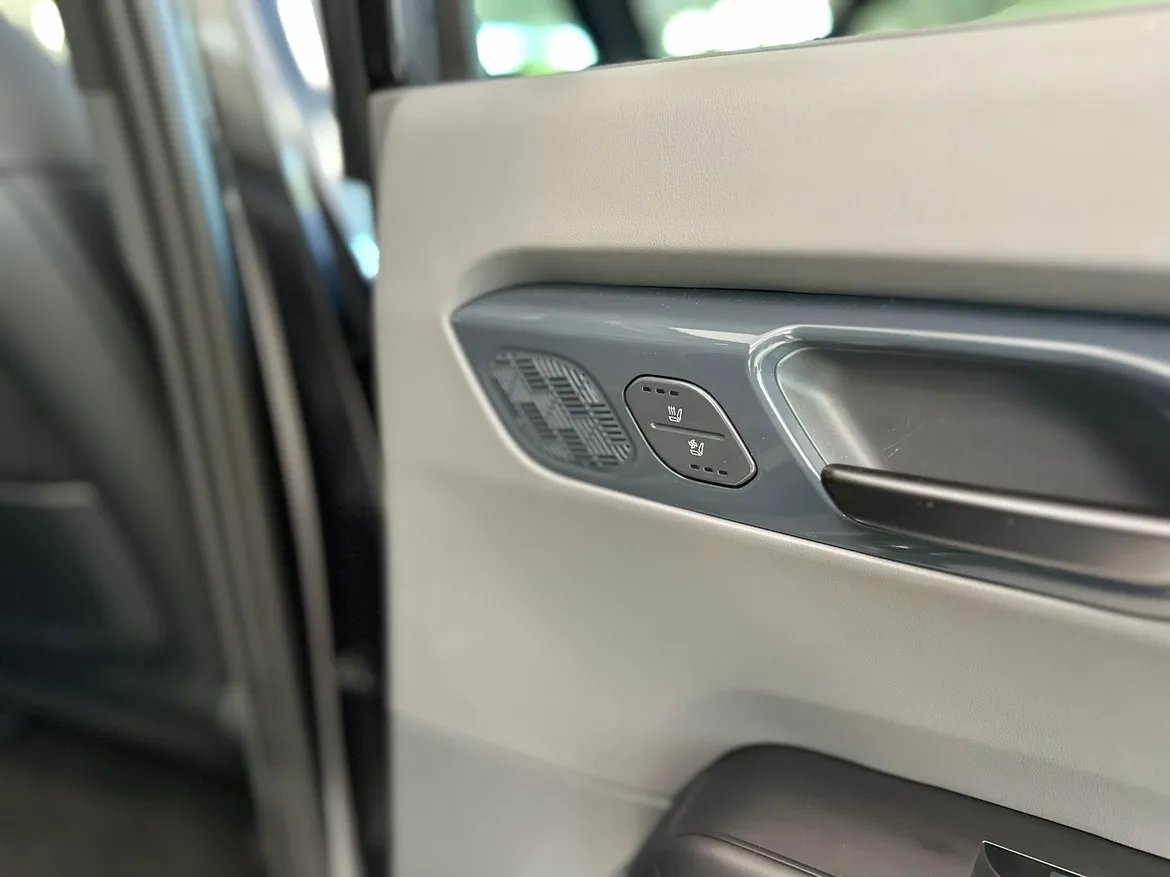 picture of a car