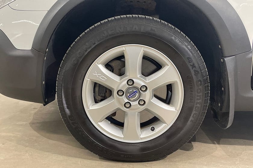 Bild 5 av Volvo XC70 D4 AWD Momentum BE PRO Drag / Taklucka / B-Kam / Navi