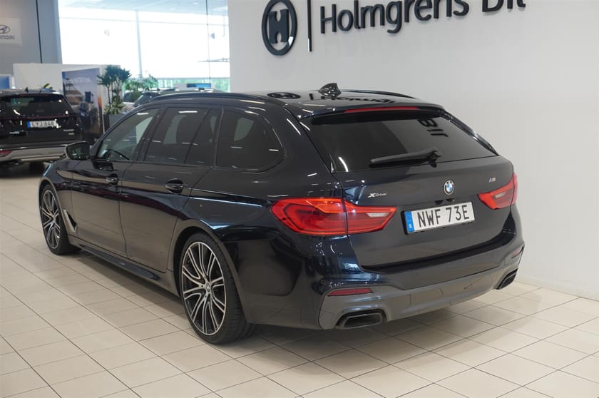 Bild 4 av BMW M550d xDrive Touring B W Soft Close