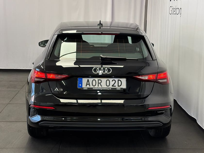 Bild 5 av Audi A3 Sportback 30 TFSI Proline CarPlay/Sportstolar