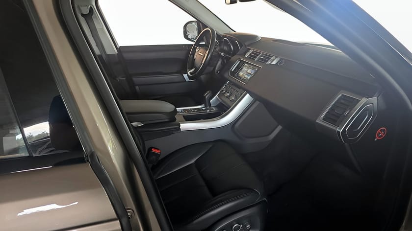 Bild 3 av Land Rover Range Rover Sport 3.0 SDV6 4WD HSE Skinn B-kamera Drag Luftfjädring
