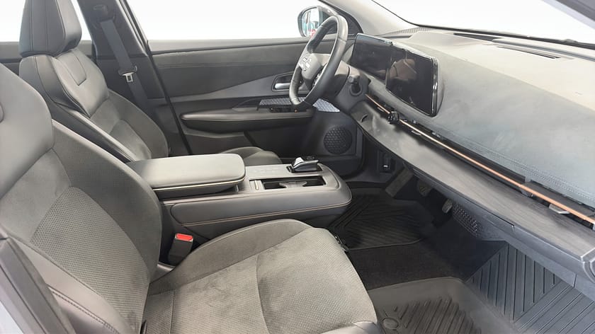Bild 3 av Nissan Ariya 87 e-4ORCE 87KWH EVOLVE 22KW CHARGER