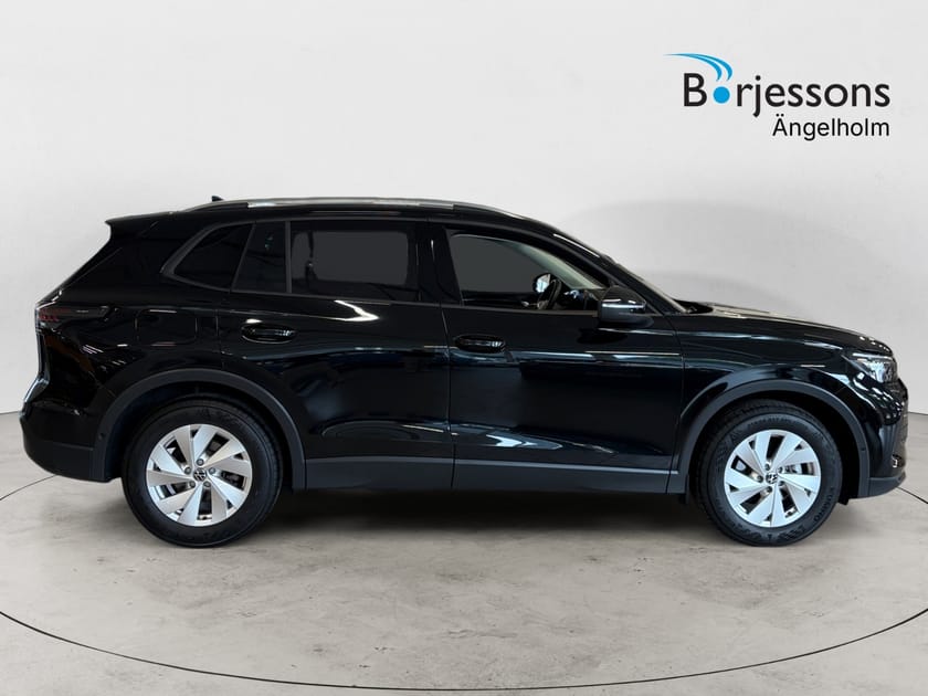 Bild 2 av Volkswagen Tiguan 1,5 eTSI 150 HK LIFE DSG Drag Värm