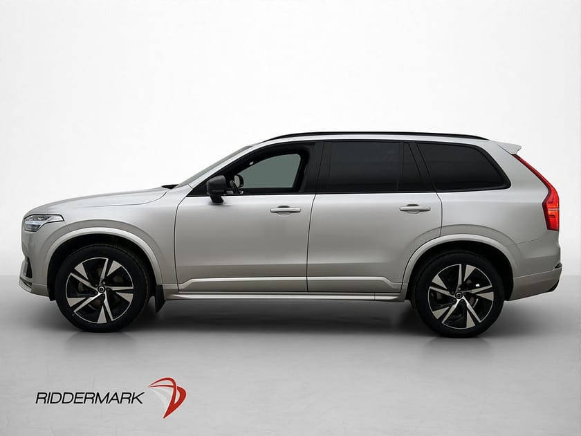 Bild 3 av Volvo XC90 7 Säten B5 AWD R-Design Pano B&W HUD VOC 360° 4-Zon MOMS