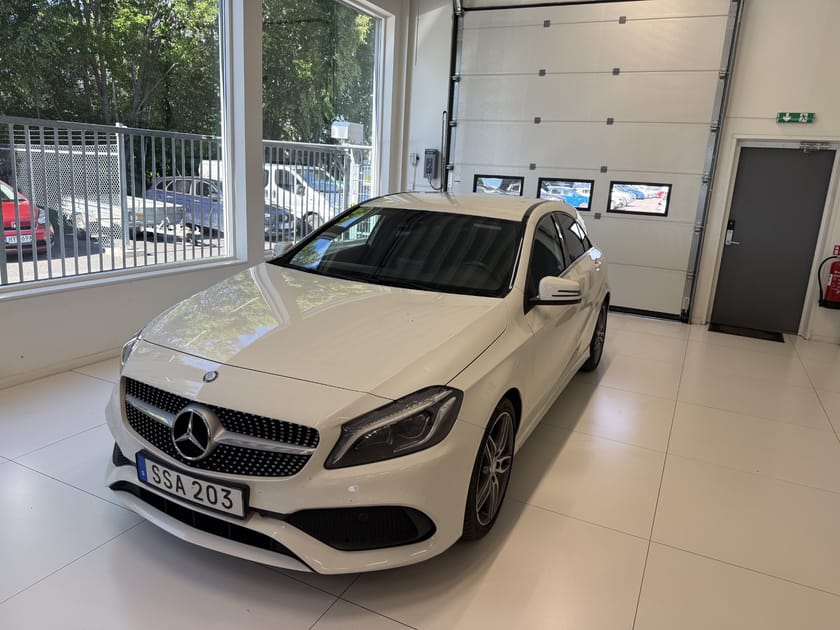 Bild 2 av Mercedes-Benz A 180 d – AMG Line