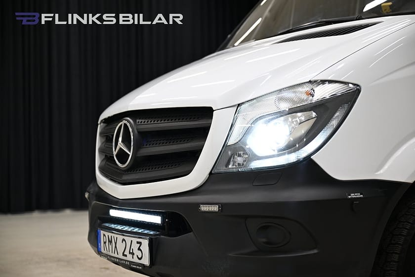 Bild 3 av Mercedes-Benz Sprinter 316 BlueTEC Chassi Crew cab 7G 163HK Automat|Dubbelhytt|Kåpa|3.5ton-drag|Moms