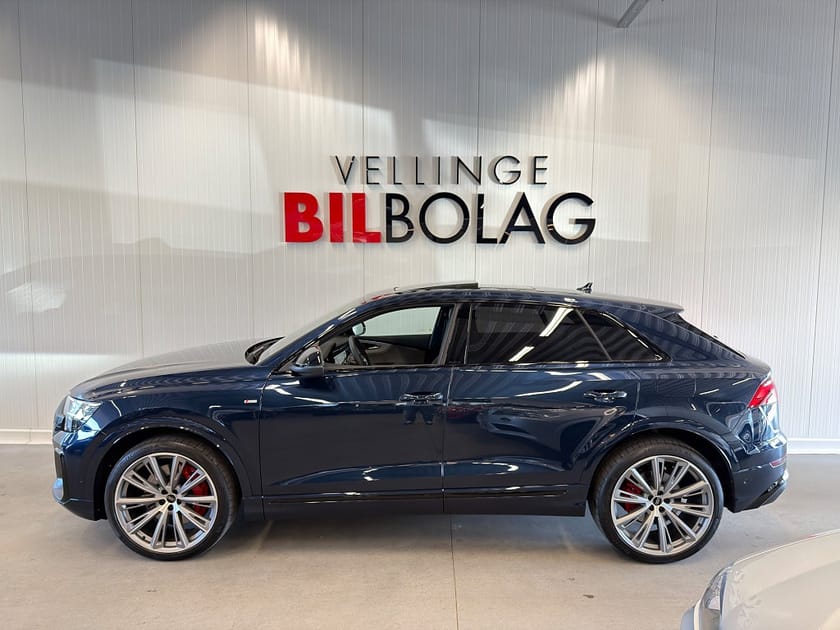Bild 1 av Audi Q8 60 TFSI e quattro S Line Pano B&O Drag HUD Skinn *Moms*