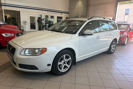 Volvo V70 2.0F Momentum / KAMKEDJA / SUPERDEAL 3,95% /
