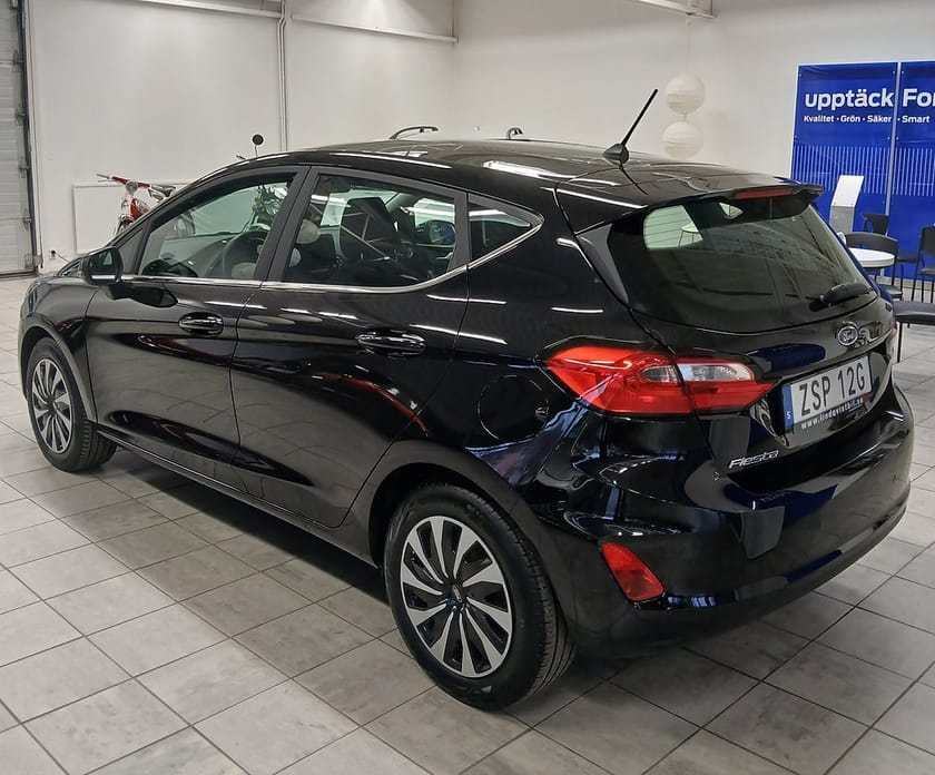 Bild 3 av Ford Fiesta Titanium 1.0T M6 Mkt utr - Låg skatt 437 Kr