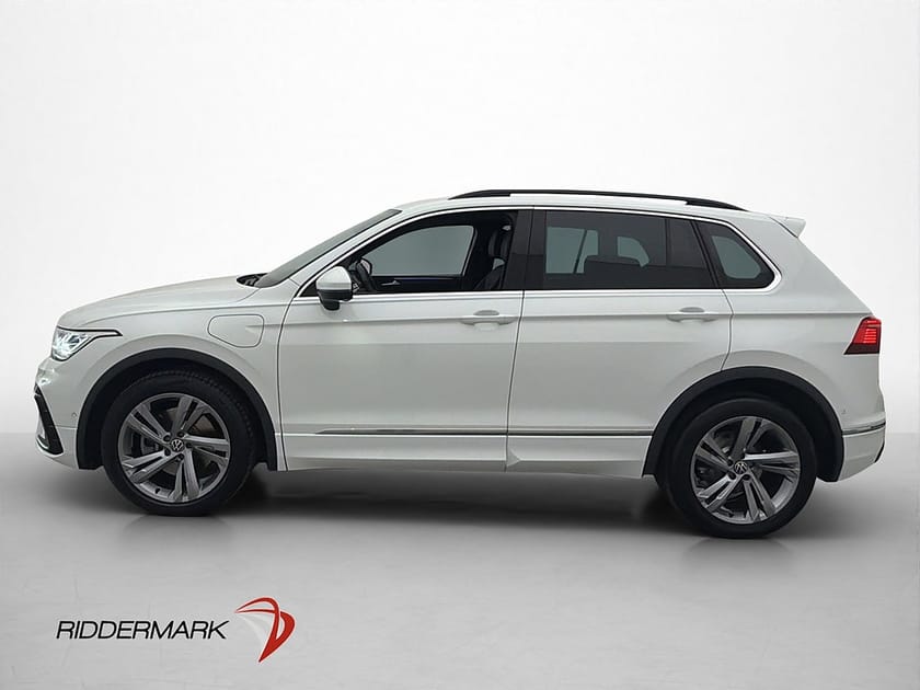 Bild 4 av Volkswagen Tiguan eHybrid 1.4 TSI 245hk R-Line Cockpit Navi Kamera