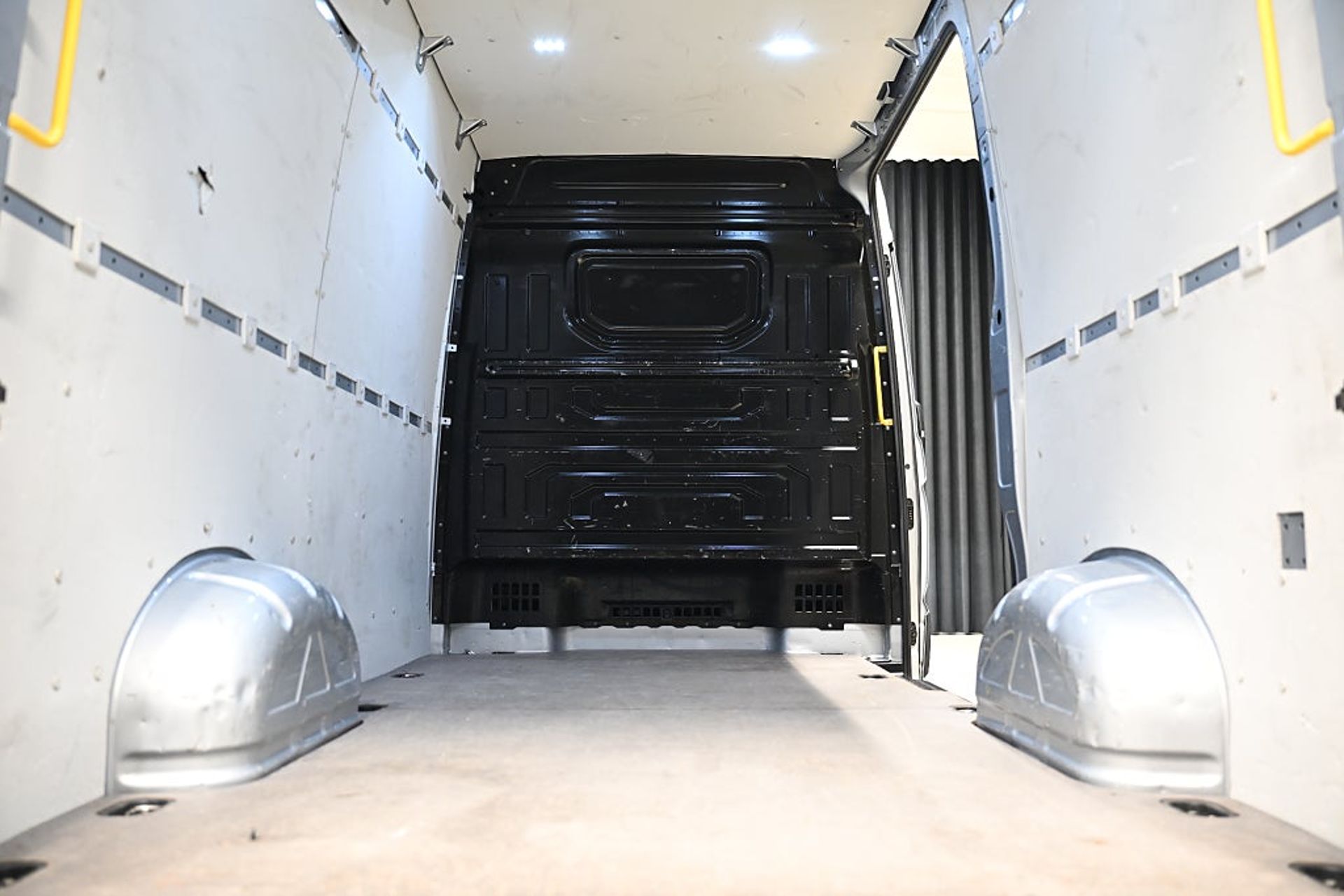Volkswagen Crafter 177HK Automat 2023, kuva 7/10