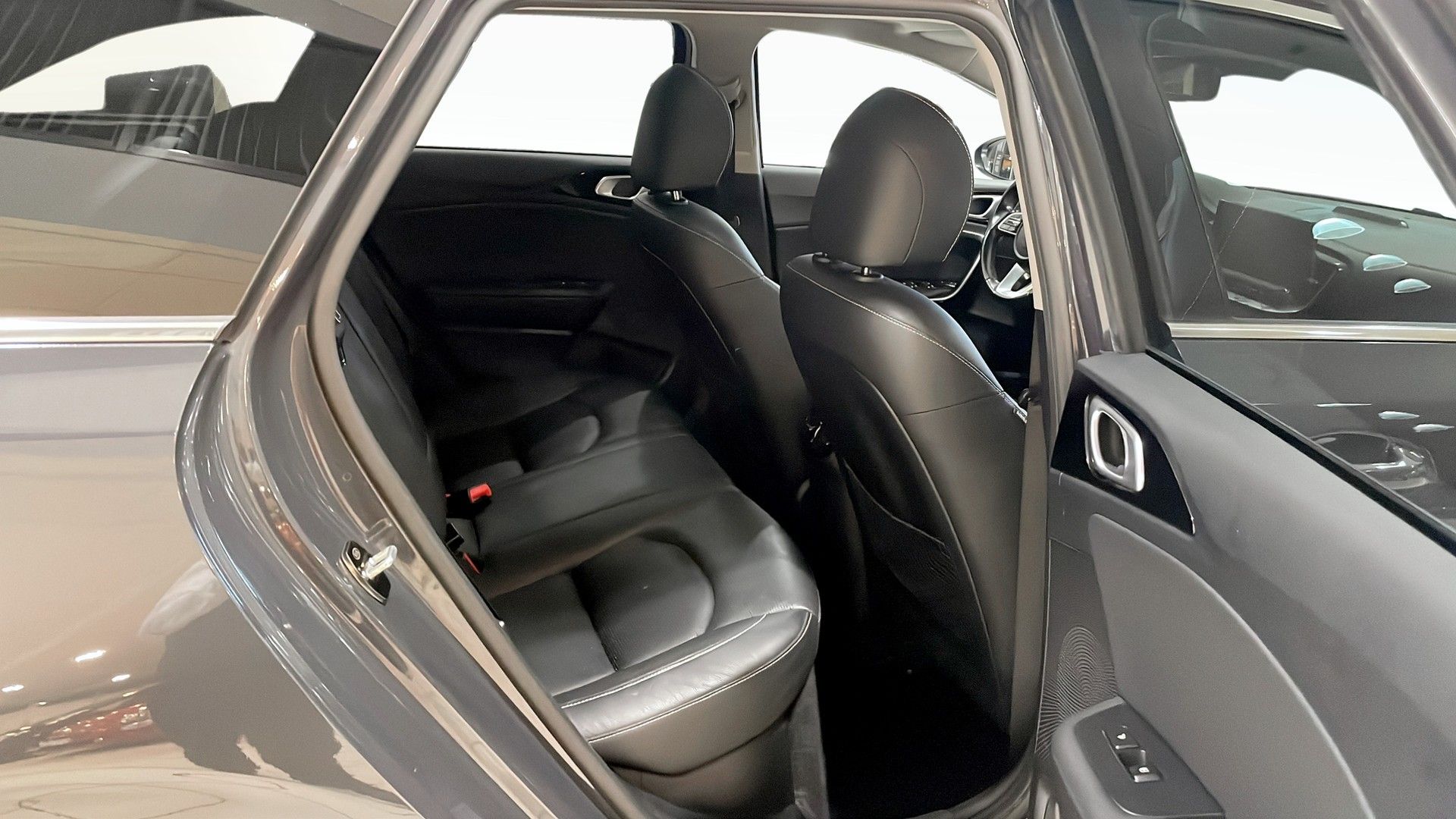 Kia Ceed 1.6 GDI Advance Plus 2021, bild 5/10