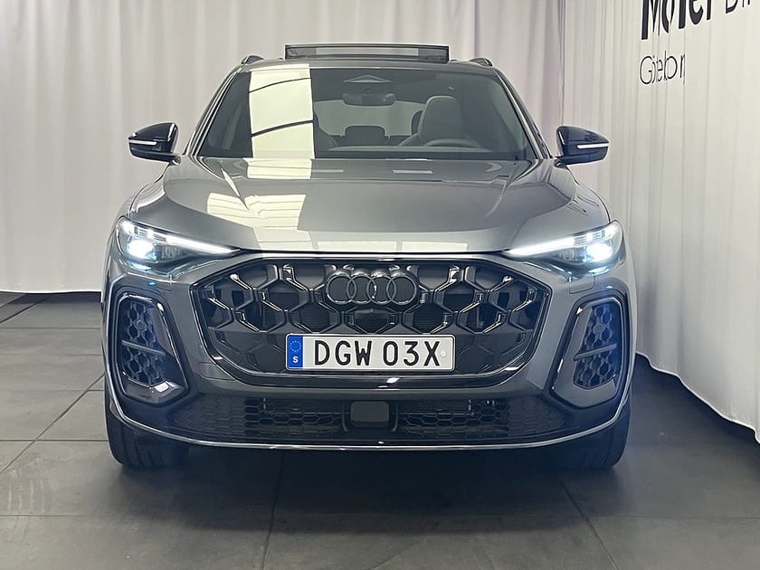 Bild 2 av Audi Q5 SUV TDI QUATTRO 150 KW S TRONIC//Värmare//Pano//36
