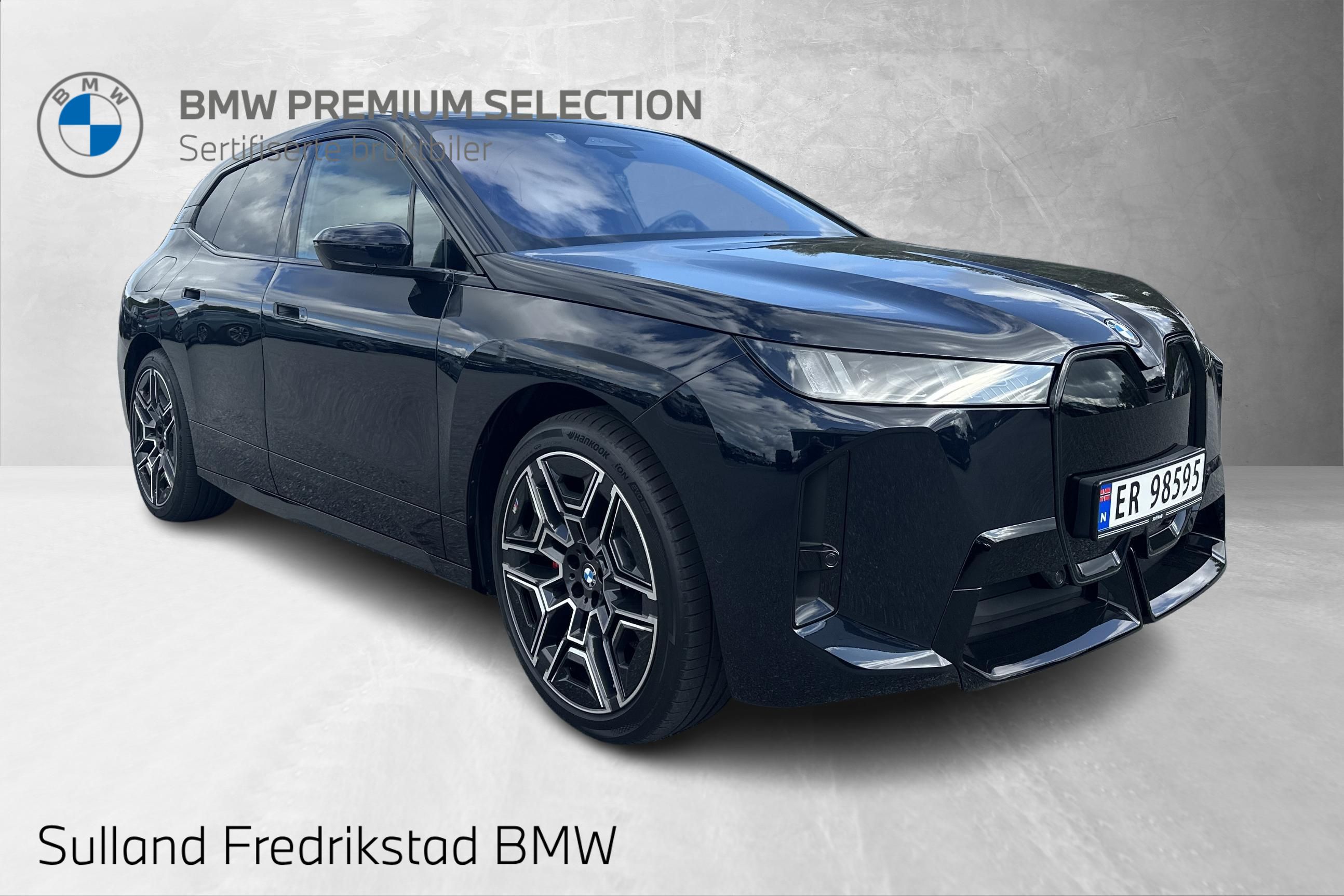 BMW iX xDrive60, 544ps, 2026