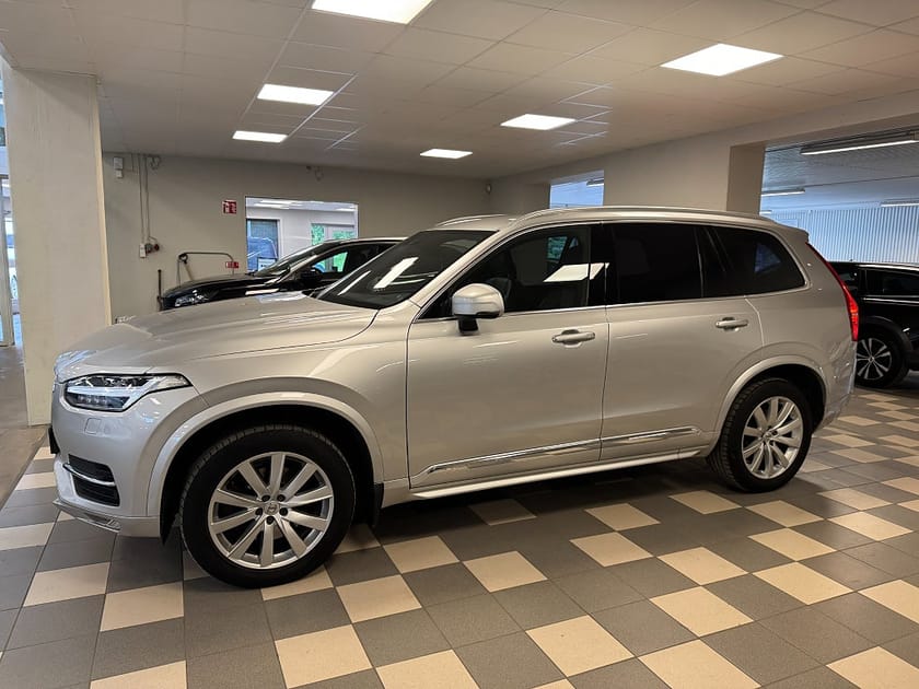 Bild 2 av Volvo XC90 5-seater D5 AWD Inscription Skinn Kamera Navi  Drag VOC