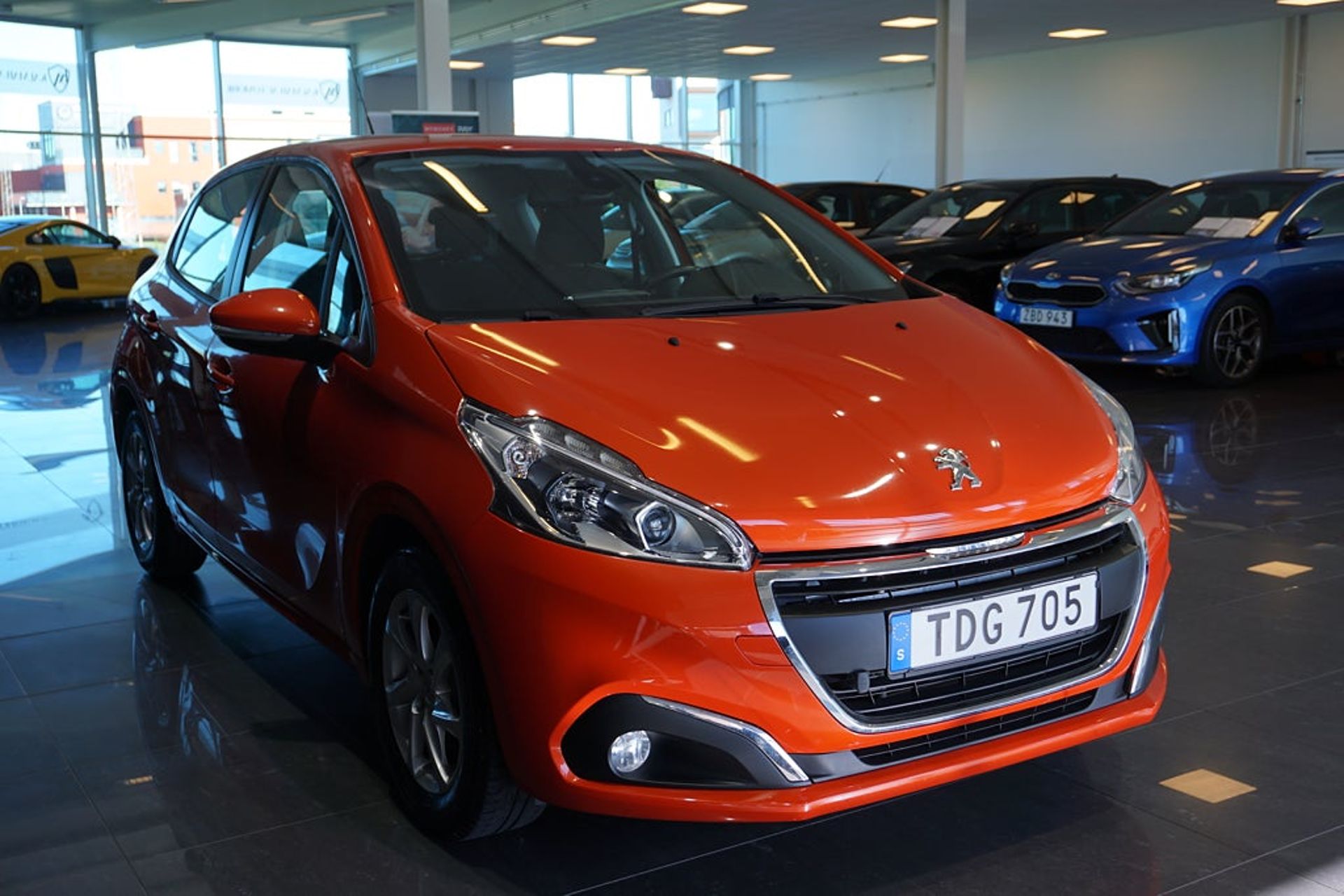 Peugeot 208 2017, kuva 5/10