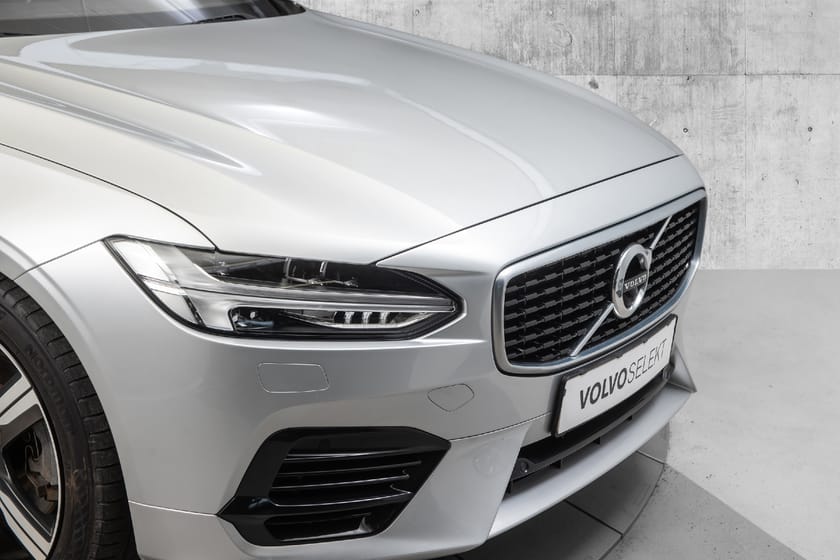 Bilde 2 av Volvo V90 T8 R-des Navi/360/HUD/Hengerfeste/elstol/Lyspk