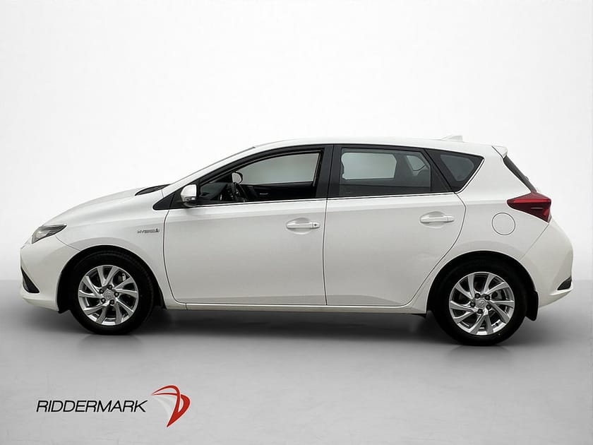 Bild 2 av Toyota Auris Hybrid 136hk Active Kamera 2 Brukare 0,36l/mil