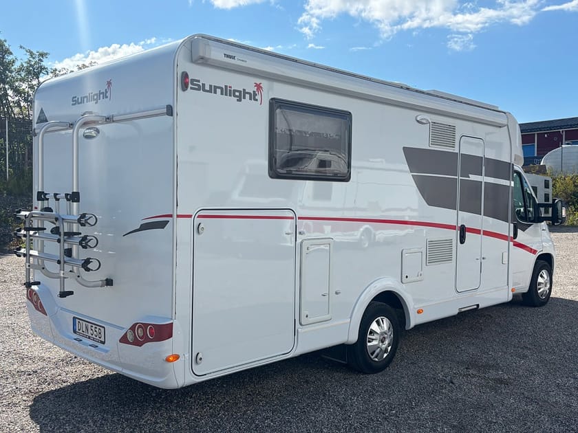 Bild 3 av Capron Campervan Fiat Sunlight T 68 *Solcell & Taksäng*
