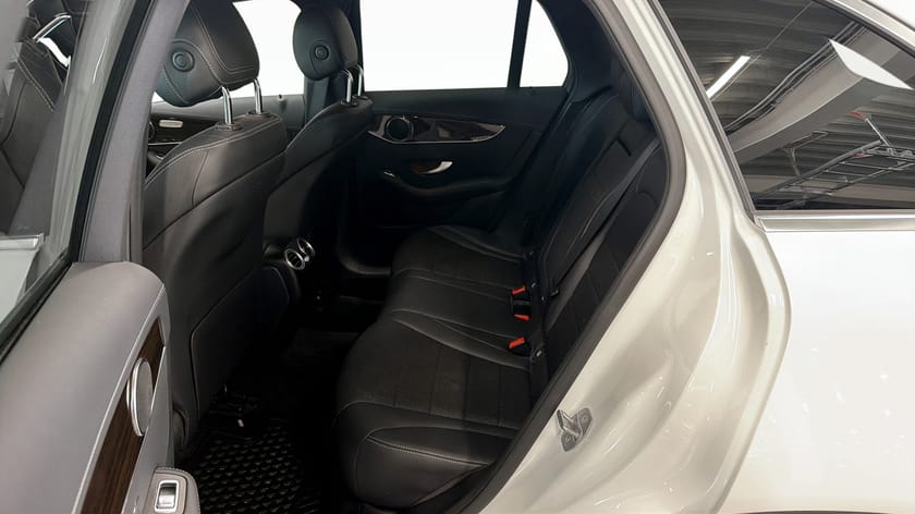 Bild 5 av Mercedes-Benz GLC 300 e 4MATIC Backkamera Drag