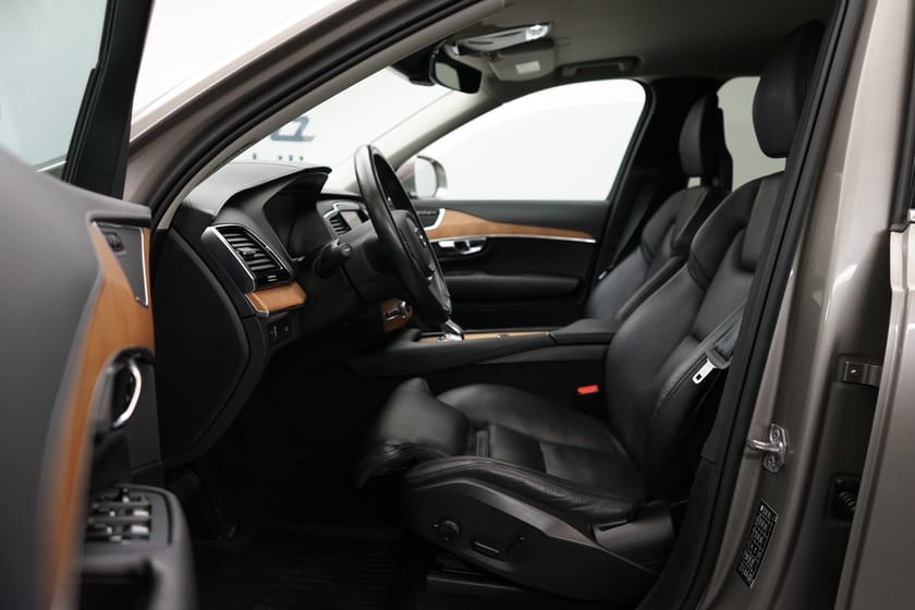 Bild 5 av Volvo XC90 7-seater B5 AWD Diesel Inscription 7-säten, Baklucka elmanövrerad, Dragkrok
