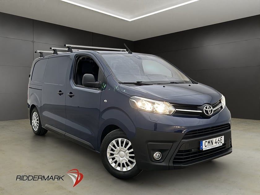 Bild 1 av Toyota Proace L2 Värm Drag HUD B-Kamera V-Inr 2xDörrar Moms