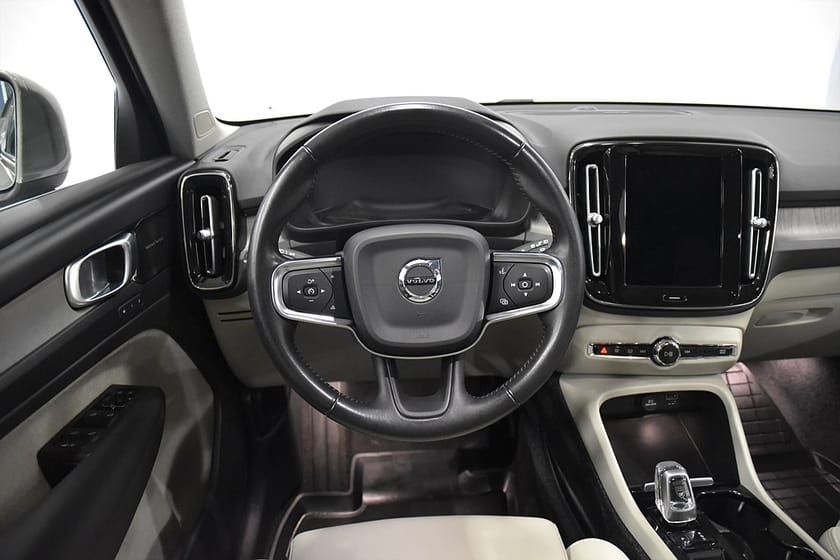 Bild 2 av Volvo XC40 T5 Recharge Inscription Orrefors VOC H/K Drag B-kam 262hk