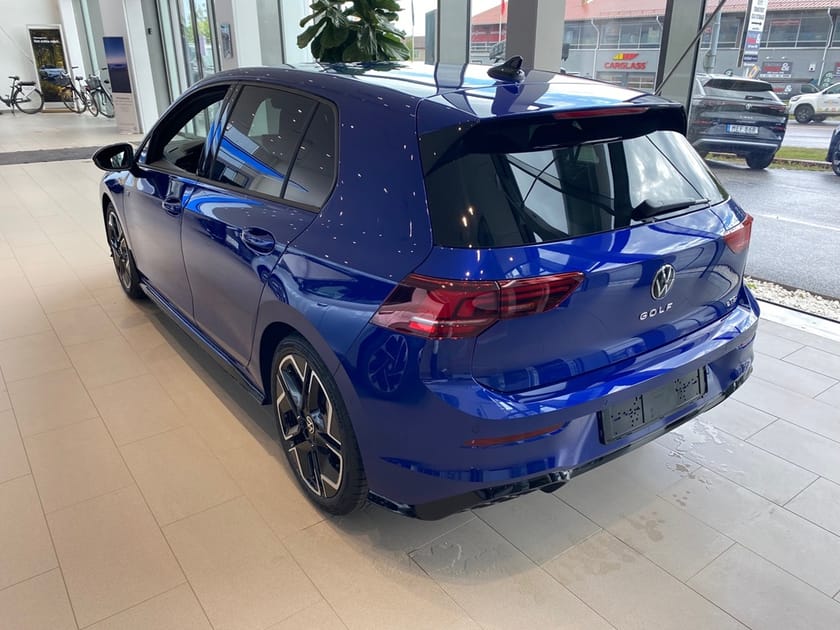 Bild 2 av Volkswagen Golf R-LINE 1,5 ETSI 150 HK DSG7