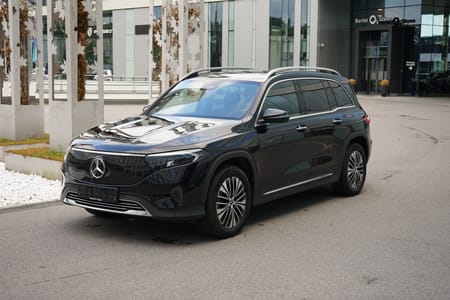 Mercedes-Benz EQB 300 4MATIC / velutstyrt