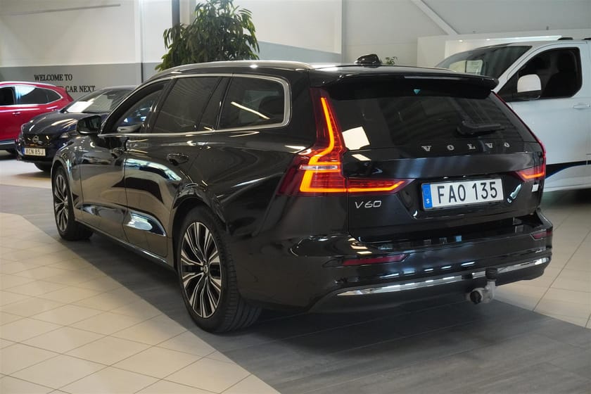 Bild 4 av Volvo V60 Recharge T6 AWD Geartronic, 399hk Läder , Elman.förarstol, Drag, Harman Kardon, Ljuspaket