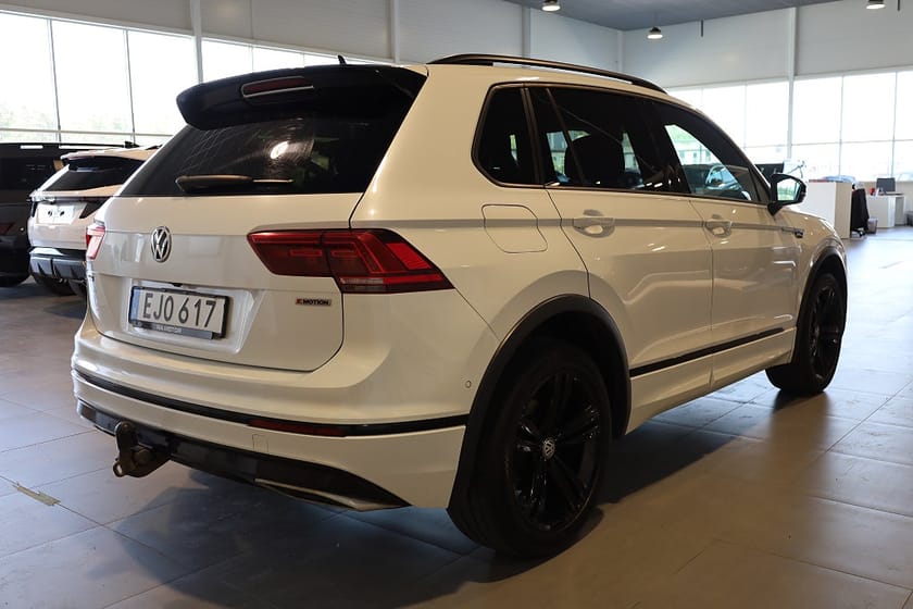 Bild 5 av Volkswagen Tiguan 2.0 TSI 4M AUT R-Line Pano Cockpit Dynaudio Värmare Dra